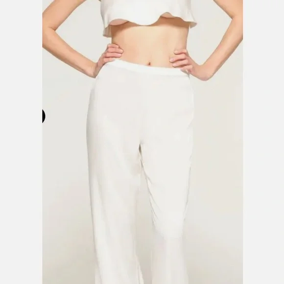 SKIMS Cami Bridal Silk - Picture 3 of 4